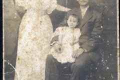 T-1915_SeptAibonitoFamiliaColexRobrtMertinez